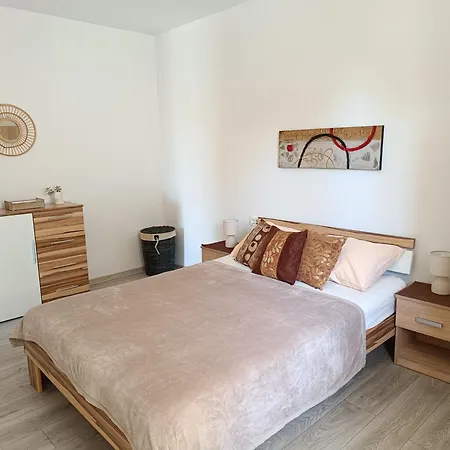 Stari Koko Apartment *