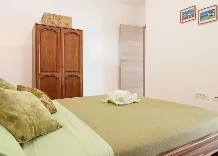 Stari Koko Apartment