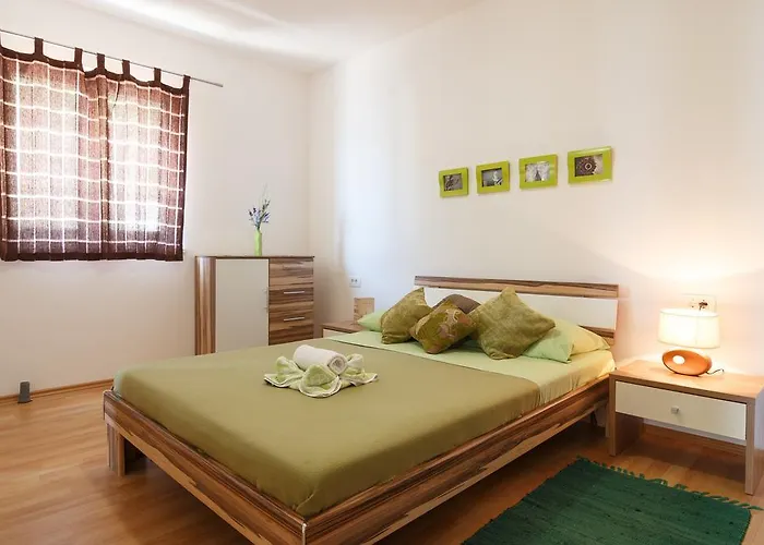 Stari Koko Apartment *